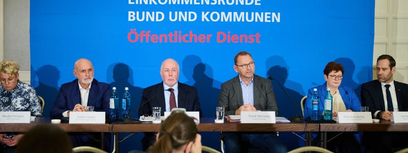 In den Tarifverhandlungen für den öffentlichen Dienst erwarten die Gewerkschaften lange Nächte. - Foto: Annette Riedl/dpa