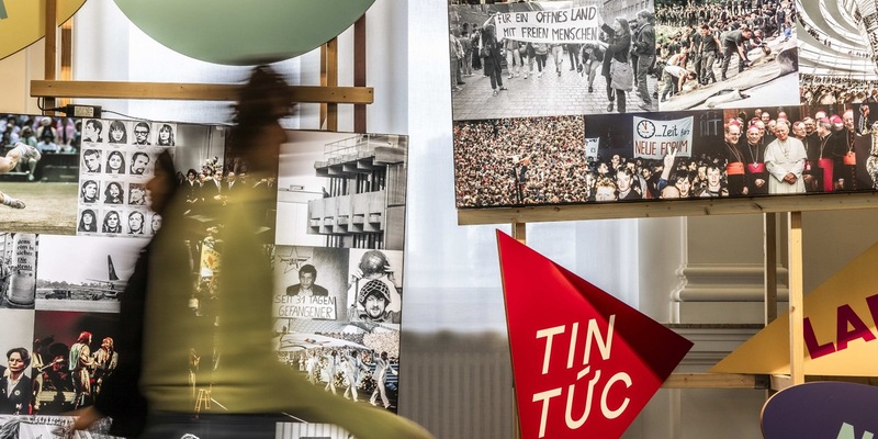 NACHRICHTEN - NEWS. Neue Sonderausstellung im Museum für Kommunikation Berlin über die Geschichte und unser Verhältnis zu Nachrichten - Foto: presseportal.de