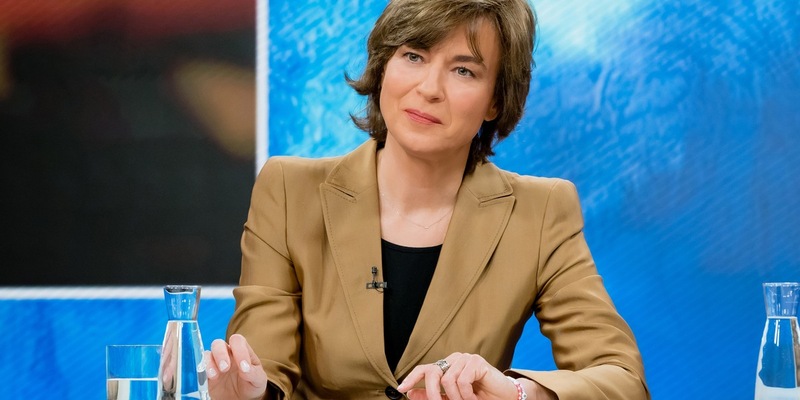 maybrit illner im ZDF: Bundeskanzler Olaf Scholz zu Gast in der 1000. Sendung - Foto: presseportal.de