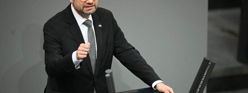 Fabian Jacobi (AfD) findet die Reformpläne, für die es eine Zweidrittelmehrheit im Bundestag braucht, überflüssig. - Foto: Carla Benkö/dpa