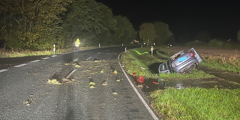 POL-COE: Dülmen, Empte/Auto überschlägt sich - Fahrerermittlungen laufen - Foto: presseportal.de