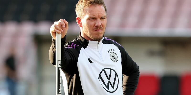 Bundestrainer Nagelsmann hat selbst eng mit Red-Bull-Chef Oliver Mintzlaff gearbeitet. - Foto: Christian Charisius/dpa