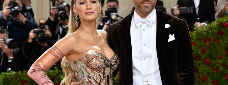 Das Schauspieler-Ehepaar Blake Lively und Ryan Reynolds wurde von ihrem Kollegen Justin Baldoni wegen Verleumdung verklagt. (Archivbild) - Foto: Evan Agostini/Invision/AP/dpa