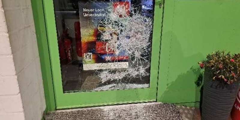 POL-ROW: ++ Zwei Einbrüche in Kindertagesstätten ++ Einbruch in Tankstelle durch aufmerksame Zeuginnen vereitelt ++ Fast 100.000 Euro Schaden bei Verkehrsunfall ++ - Foto: presseportal.de