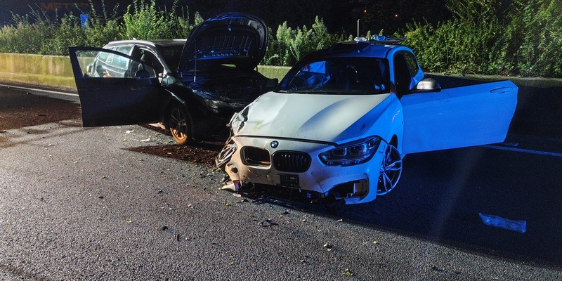 FW-MH: Unfall auf der A40 - Vier verletzte Personen - Foto: presseportal.de