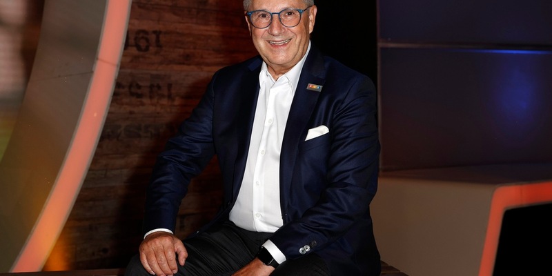 Jan Hofer: Ich definiere mich stark über den Beruf / Bis August 2024 moderierte er RTL Direkt- jetzt bricht TV-Moderator Jan Hofer nach Mallorca auf - Foto: presseportal.de