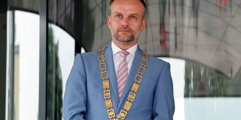 Silvio Witt hat sich zu den Gründen für seinen angekündigten Rücktritt als OB von Neubrandenburg geäußert. (Archivbild) - Foto: Bernd Wüstneck/dpa