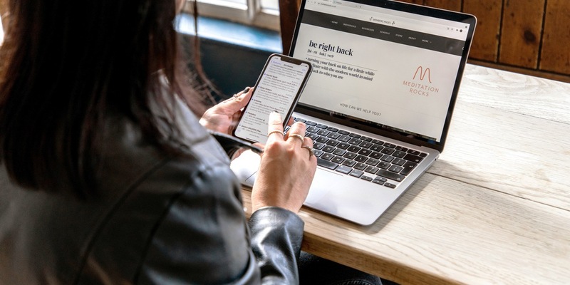 GoDaddy-Umfrage: Mehrheit der Deutschen sieht KI-Revolution in der Arbeitswelt / Neues KI-gestütztes Digital Marketing Tool soll Start-ups und Kleinunternehmen stärken - Foto: presseportal.de