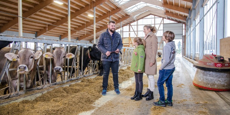 10 Jahre Forum Moderne Landwirtschaft / Stimmungsindex zeigt zunehmendes Verständnis und Unterstützung für Landwirtschaft in der Gesellschaft - Foto: presseportal.de