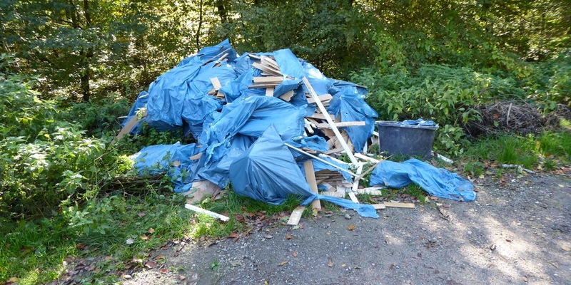 POL-FR: Waldshut-Tiengen: Illegale Müllablagerung - Polizei sucht Zeugen - Foto: presseportal.de