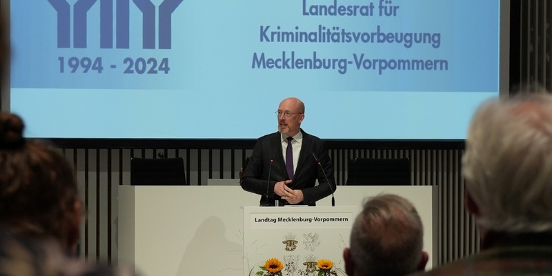 IM-MV: 30 Jahre Landesrat für Kriminalitätsvorbeugung Innenminister Christian Pegel dankt für engagierte Kriminalitätsprävention - Foto: presseportal.de