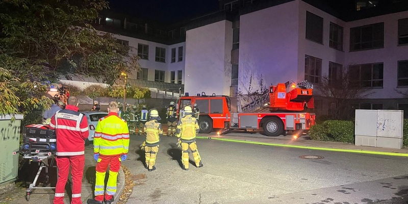 FW-E: Brand im Untergeschoss eines Bürogebäudes - Foto: presseportal.de