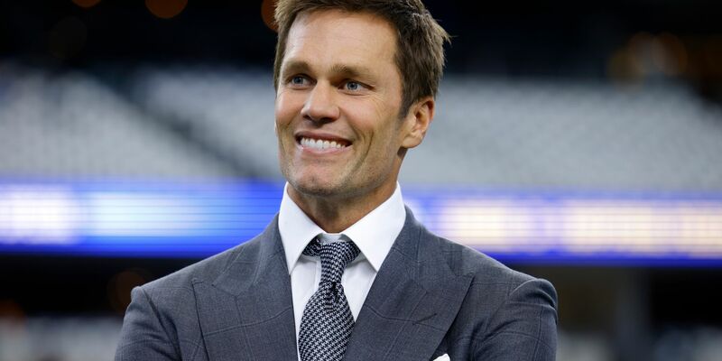 Tom Brady ist in der NFL nicht mehr nur Ex-Quarterback und TV-Experte, sondern nun auch Team-Besitzer. - Foto: Gareth Patterson/AP/dpa