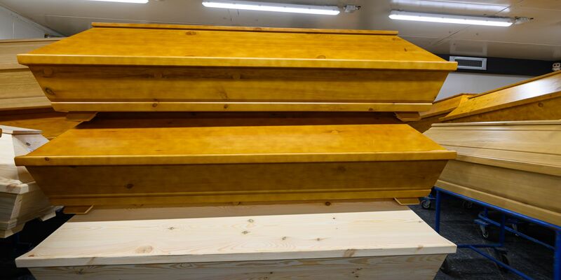 In Großbritannien fehlt eine gesetzliche Regulierung für Bestatter, warnt eine Untersuchung. (Symbolbild) - Foto: Robert Michael/dpa-Zentralbild/dpa