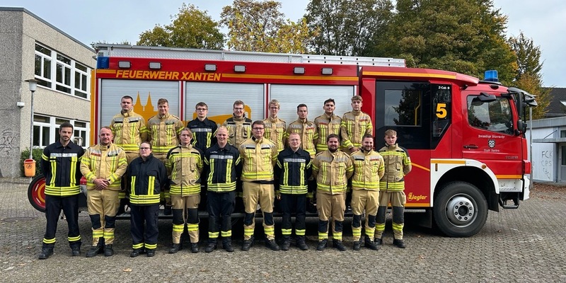 FW Alpen: Erfolgreicher Abschluss der Truppmann Module 1 und 2 der Feuerwehren Alpen, Sonsbeck und Xanten - Foto: presseportal.de
