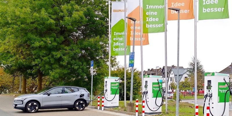 Globus Baumarkt setzt auf E-Mobilität - bereits an 50 Standorten E-Ladestationen - Foto: presseportal.de