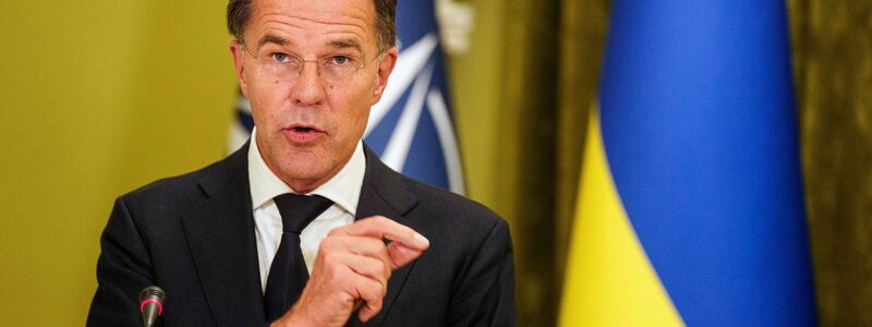 Nato-Generalsekretär Mark Rutte hat zurückhaltend auf den Wunsch der Ukraine reagiert, nun sofort eine bedingungslose Einladung in das Militärbündnis zu bekommen. (Archivbild) - Foto: Evgeniy Maloletka/AP/dpa