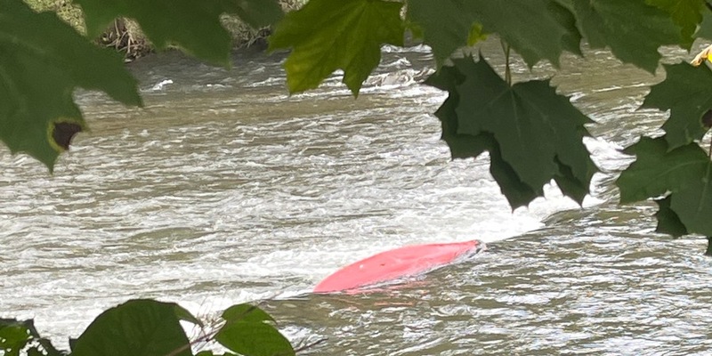 FW-PL: Kanufahrer gekentert. Person aus Lenne gerettet. - Foto: presseportal.de