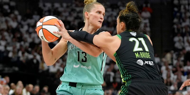 Leonie Fiebich spielt in den WNBA-Finals eine ganz starke Rolle für die New York Liberty. - Foto: Abbie Parr/AP/dpa