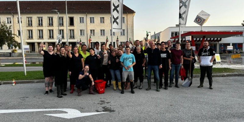 Mannschaft von XXXLutz St. Pölten - Foto: XXXLutz KG über pressetext.de