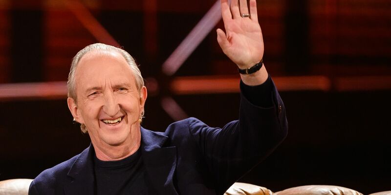 Der Komiker Mike Krüger wird im kommenden Jahr 50 Jahre mit seiner Frau Birgit verheiratet sein. (Archivbild) - Foto: Silas Stein/dpa