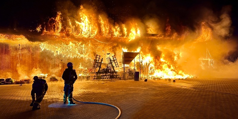 FW Flotwedel: Feuerwehr Offensen unterstützt Rettungsdienst bei Patientenrettung - Foto: presseportal.de