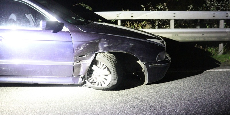 POL-HF: Verkehrsunfall auf der Umgehungsstraße- Fahrer nach Flucht gestellt - Foto: presseportal.de