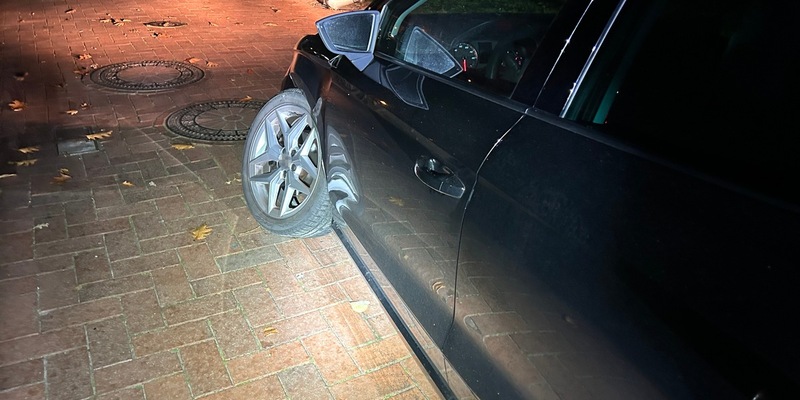 POL-DEL: Stadt Delmenhorst: Junge Autofahrerin verursacht aufgrund überhöhter Geschwindigkeit einen Verkehrsunfall +++ Eine Mitfahrerin leicht verletzt +++ Hoher Sachschaden +++ Führerschein beschlagnahmt - Foto: presseportal.de