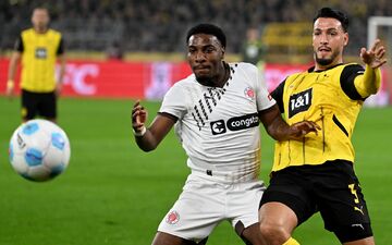 Niko Kovac (r) gibt beim BVB die Richtung vor. - Foto: Bernd Thissen/dpa