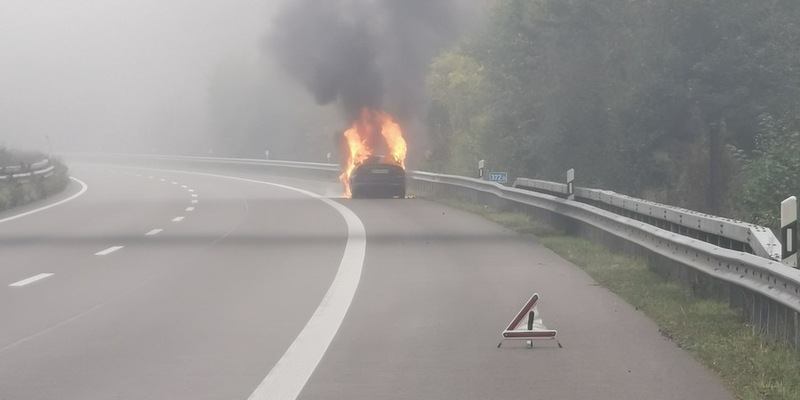 POL-PDNW: Autobahnpolizei Ruchheim - Fahrzeugbrand auf BAB 61 - Foto: presseportal.de