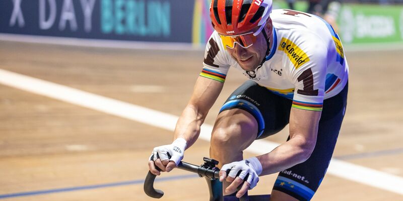 Feiert zum dritten Mal den WM-Titel im Madison: Roger Kluge - Foto: Andreas Gora/dpa