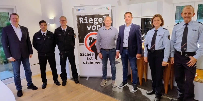 POL-PB: Beratungstag zur Einbruchsprävention - Polizei Paderborn und SmartHome Paderborn e.V. laden ein - Foto: presseportal.de
