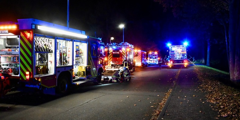 FF Olsberg: Großeinsatz durch defekte Waschmaschine - Foto: presseportal.de