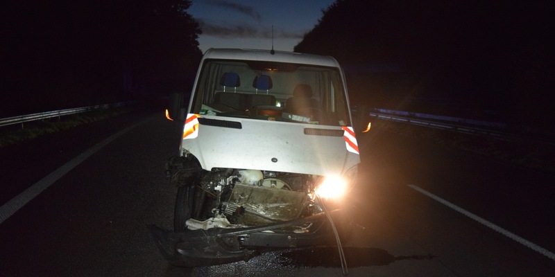 POL-DEL: Autobahnpolizei Ahlhorn: Verkehrsunfall mit hohem Sachschaden auf der Autobahn 28 in Ganderkesee +++ Verursacher entfernt sich vom Unfallort +++ Zeugen gesucht - Foto: presseportal.de