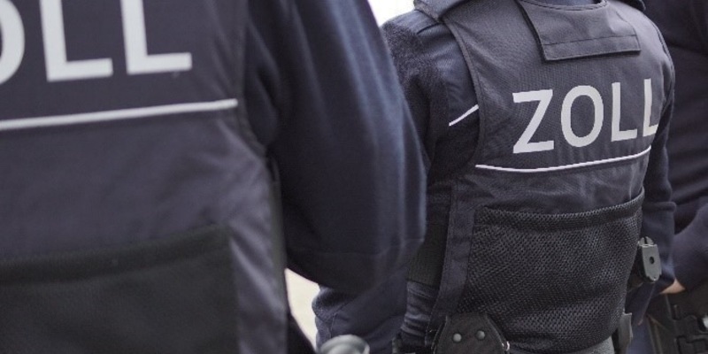 HZA-A: Bundesweite Mindestlohnprüfung des Zolls/Finanzkontrolle Schwarzarbeit im gesamten Bundesgebiet im Einsatz - Foto: presseportal.de