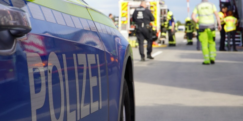 API-TH: Sattelzug fährt ungebremst auf das Stauende auf - Foto: presseportal.de