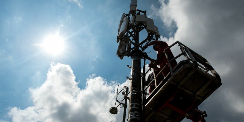 Vodafone Deutschland wird das veraltete Mobilfunknetz GSM (2G) zwei Jahre früher als geplant abschalten. (Archivfoto) - Foto: picture alliance / dpa