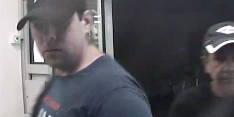 POL-HB: Nr.: 0654--Polizei fahndet mit Fotos nach Betrügern-- - Foto: presseportal.de