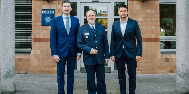 POL-MFR: (1099) Amtswechsel bei der Kriminalpolizeiinspektion Erlangen - Alexander Kaiser tritt die Nachfolge von Heinz Hanisch an - Foto: presseportal.de