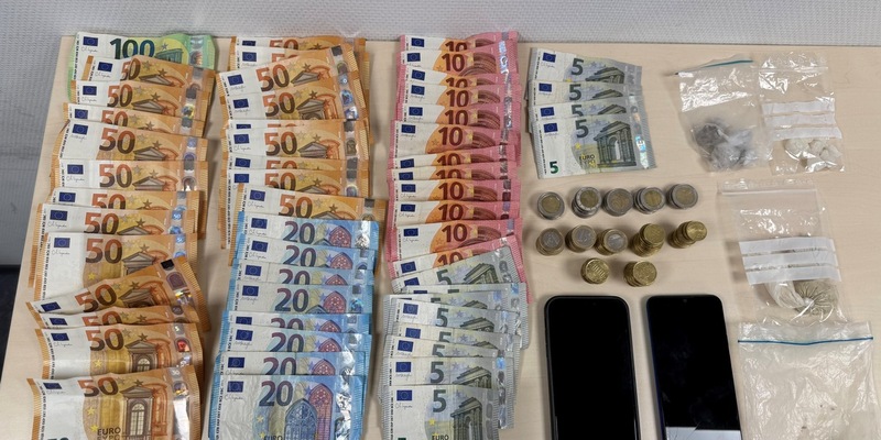 POL-D: PRIOS-Einsatz - Hauptbahnhof Südseite - Drogendealer festgenommen - Heroin, Cracksteine und Teleskopschlagstock beschlagnahmt - Foto: presseportal.de