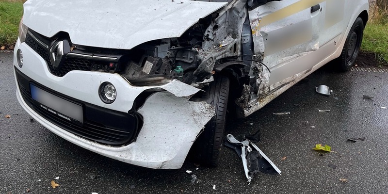 POL-DU: Bergheim: Kollision mit Gegenverkehr - zwei Verletzte - Foto: presseportal.de