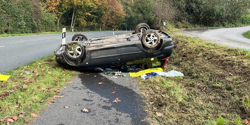 FW Xanten: Verkehrsunfall mit PKW: Alle Insassen bleiben unverletzt - Foto: presseportal.de