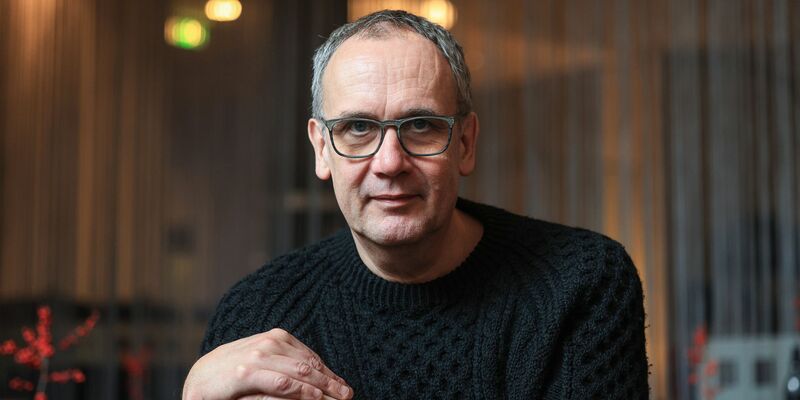 Bestseller-Autor Volker Kutscher (Archivbild) - Foto: Oliver Berg/dpa