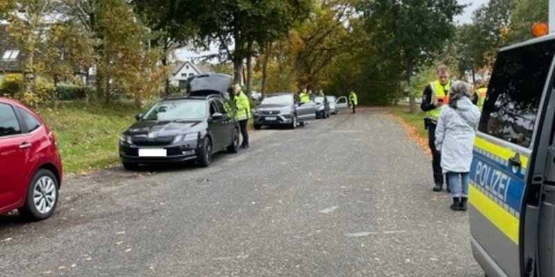 POL-CUX: Bekämpfung von Hauptunfallursachen - Nach Schwerpunktkontrollen des Kommissariats Geestland am 21 und 22 Oktober 2024 durften einige Fahrzeugführer ihre Fahrt nicht fortsetzen - Foto: presseportal.de