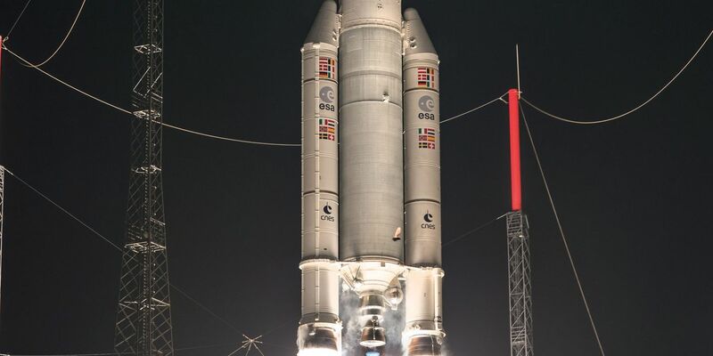 Die Gründe für den Verlust des Intelsat-Satelliten 33e sind unklar (Archivbild) - Foto: picture alliance / dpa