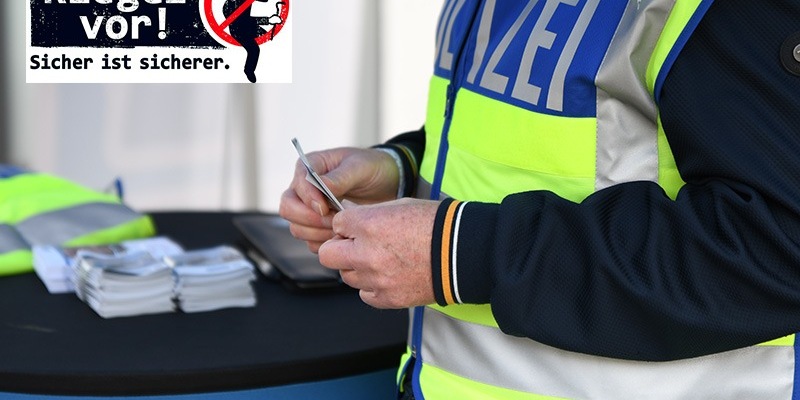 POL-ST: Greven, Kreis Steinfurt, Riegel vor!: Kreispolizei beteiligt sich an Kampagne gegen Wohnungseinbruch, Aktionsstand am Samstag in Greven - Foto: presseportal.de