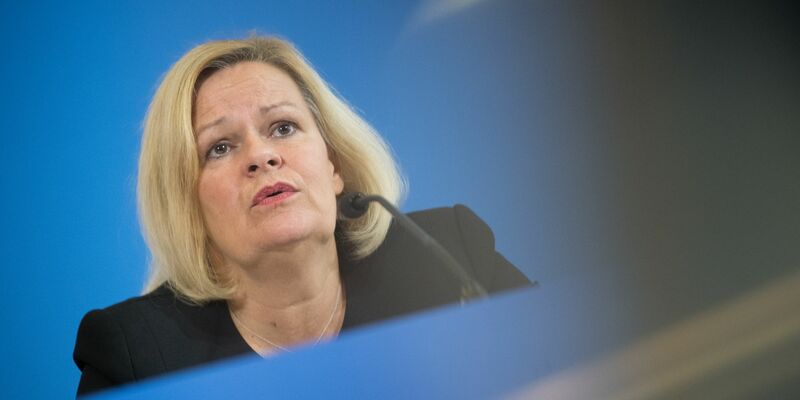 Bundesinnenministerin Nancy Faeser (SPD) will bei der Bundestagswahl 2025 ihren Hut in den Ring werfen. (Archivbild) - Foto: Sebastian Gollnow/dpa