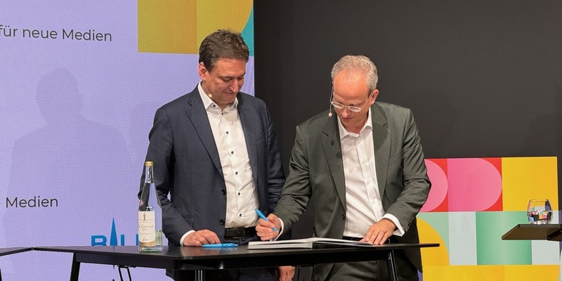 Kampf gegen Hass / Erfolgreiche Initiative Justiz und Medien - konsequent gegen Hass um ein weiteres Jahr verlängert - Foto: presseportal.de