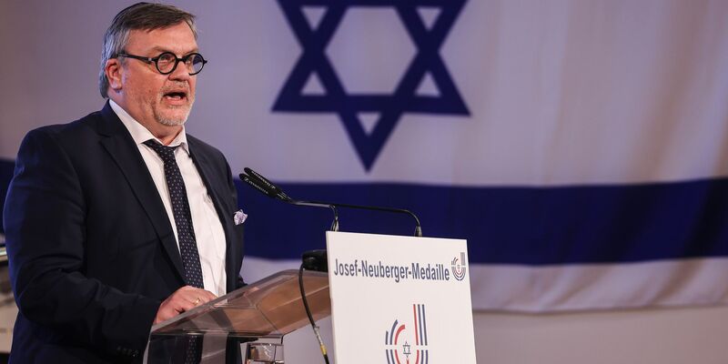 Hape Kerkeling sprach jetzt darüber, dass er im Anschluss an die Veranstaltung bei der jüdischen Gemeinde in Düsseldorf «unvorstellbare Anfeindungen» erhielt (Archivbild). - Foto: Oliver Berg/dpa