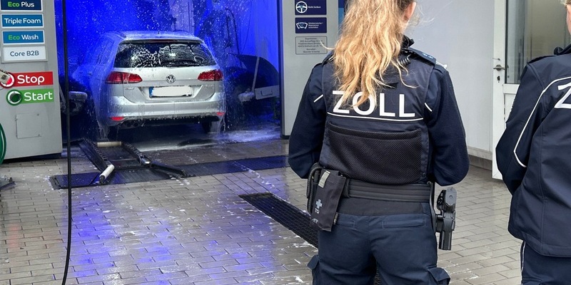 HZA-MS: Hauptzollamt Münster prüft Mindestlohn Münsteraner Zöllner beteiligen sich an europaweiten Aktionstagen - Foto: presseportal.de